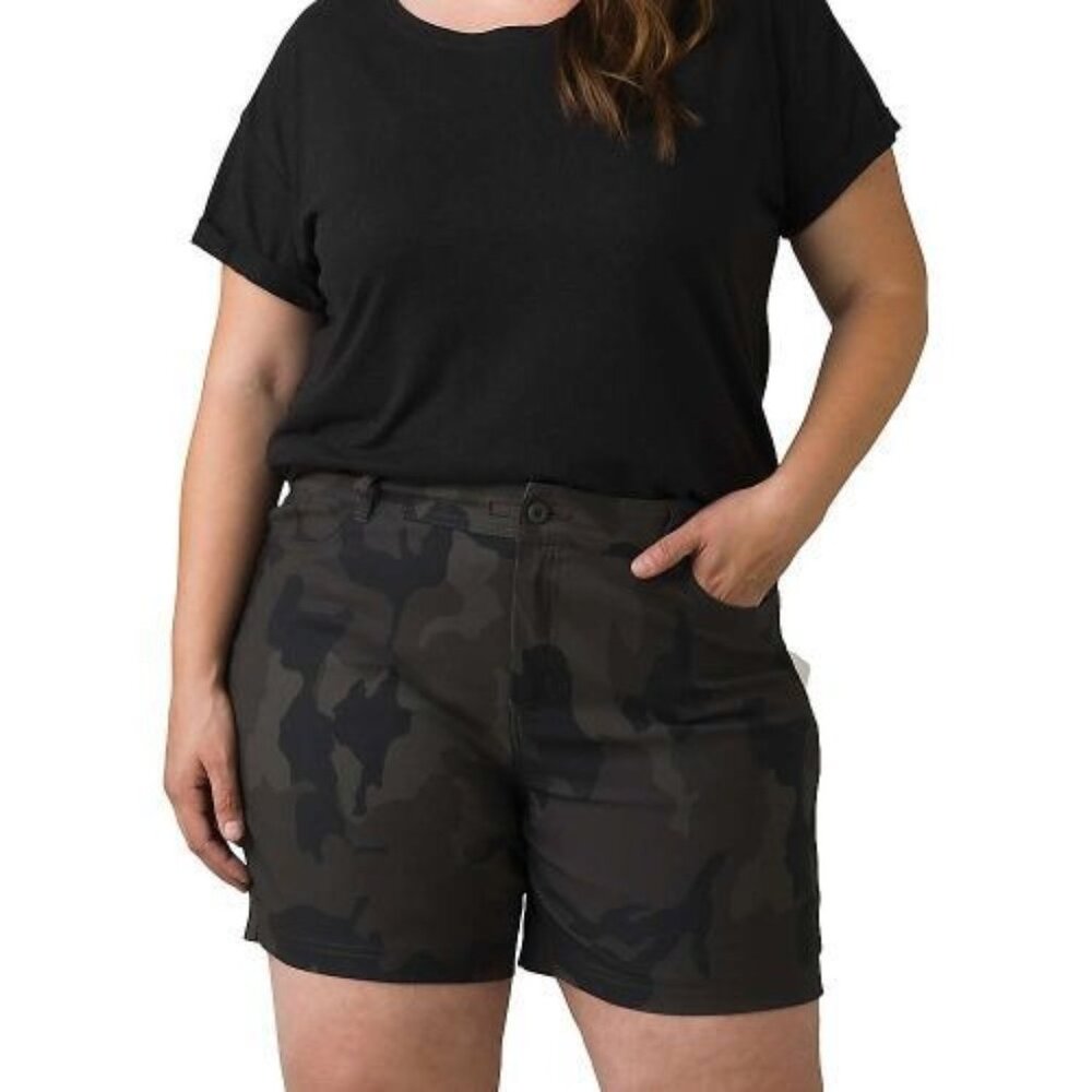 Prana Halle Short Plus II Charcoal Camo Womens 18W/07 Mid Rise Standard Trail